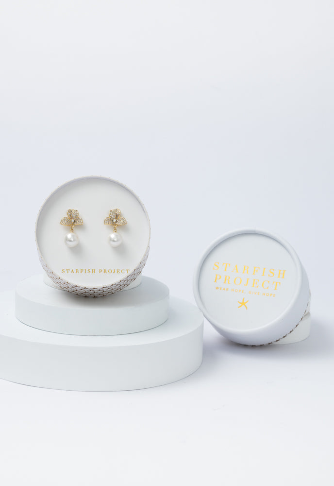 Natural Treasures Pearl Earrings