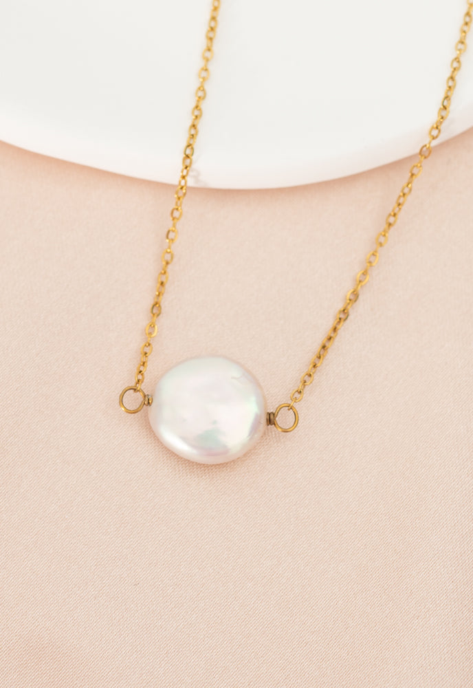 Elegance Freshwater Pearl Necklace