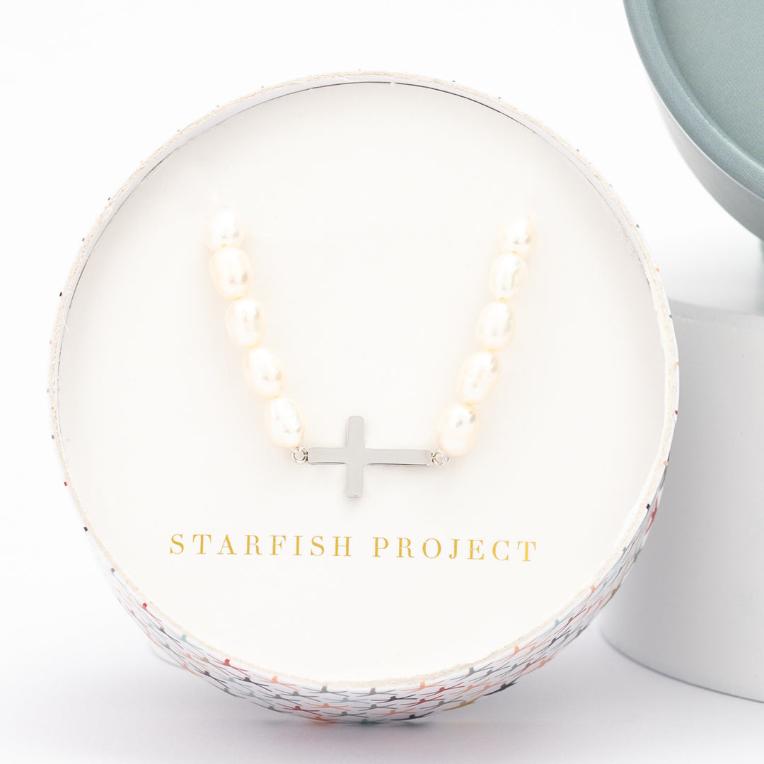 Faithful Pearl Necklace in Silver