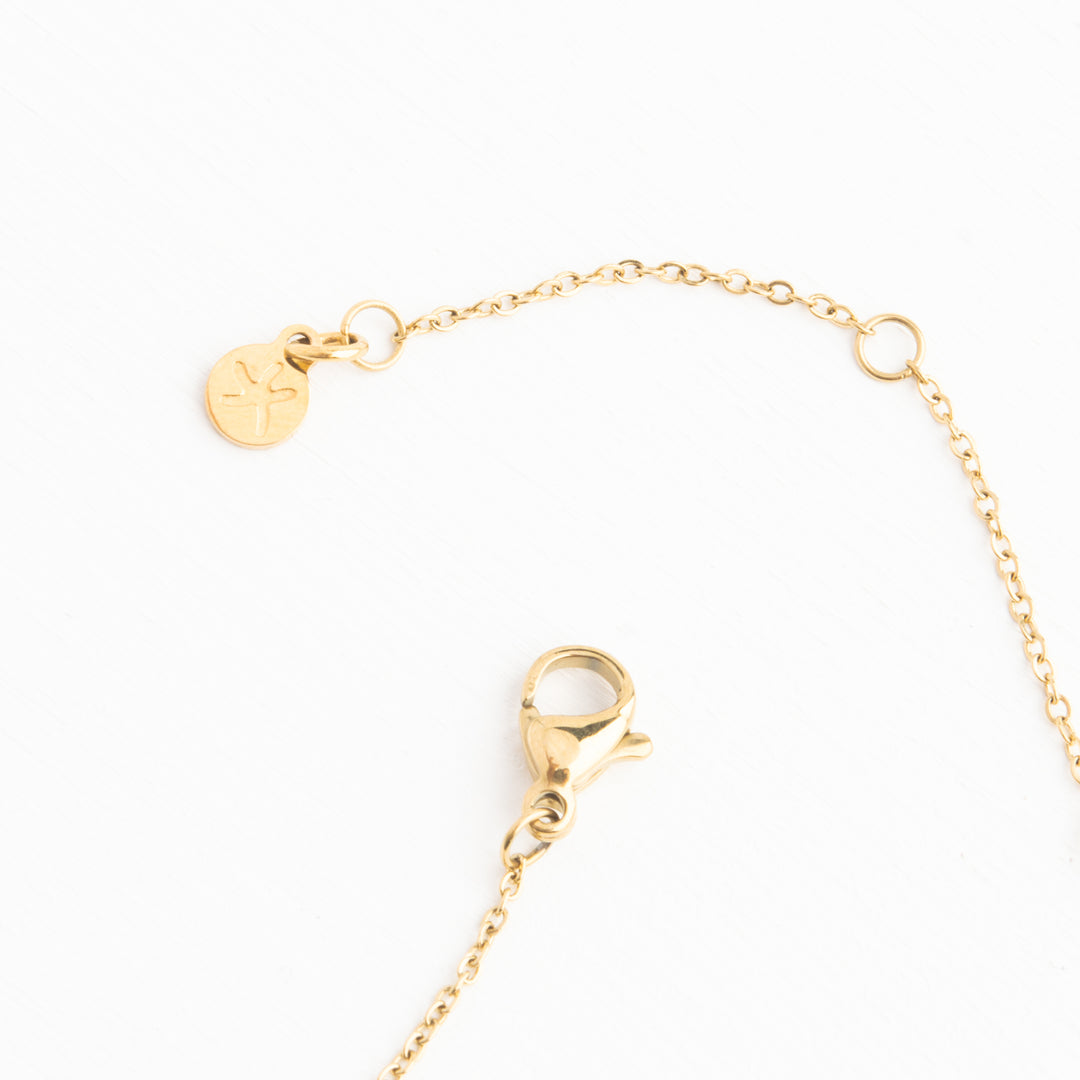 Rowen Leaf Necklace in Gold