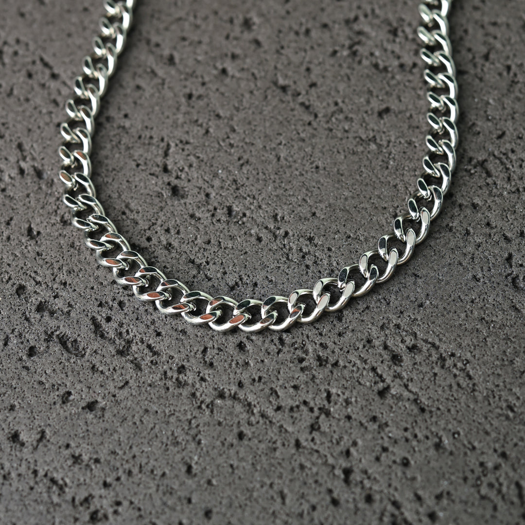 Linked Curb Chain in Stainless Steel