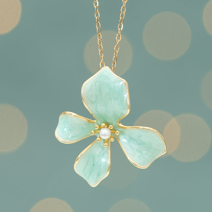 Hope in Bloom Necklace in Mint