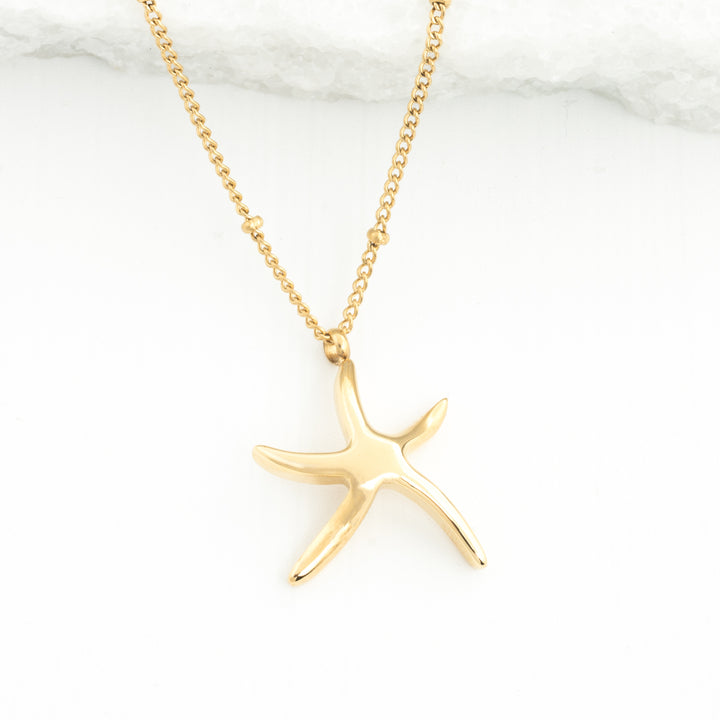 Starfish Hope Necklace in Gold