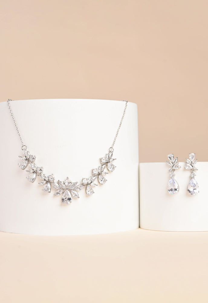 Glittering Garland Platinum and Zircon Jewelry Set