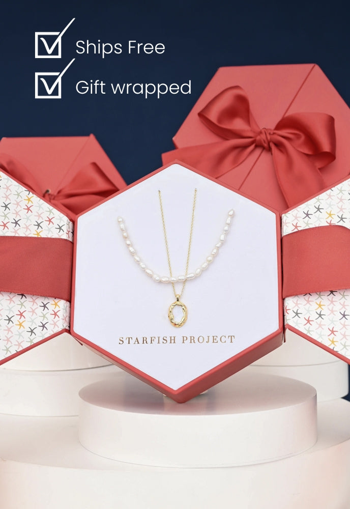 The Classic Pearl Gift Set