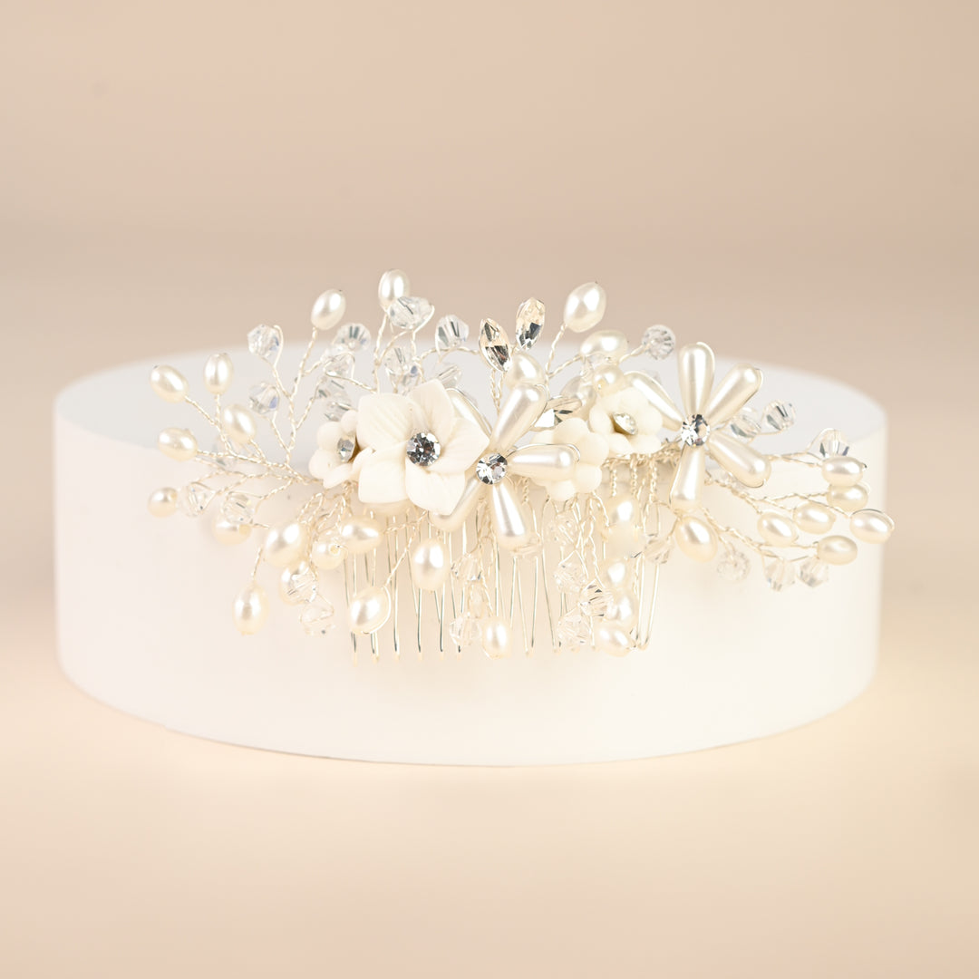 Pearl Blossom Dainty Flower and Crystal Comb